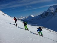 På väg mot Brekketindsbreen